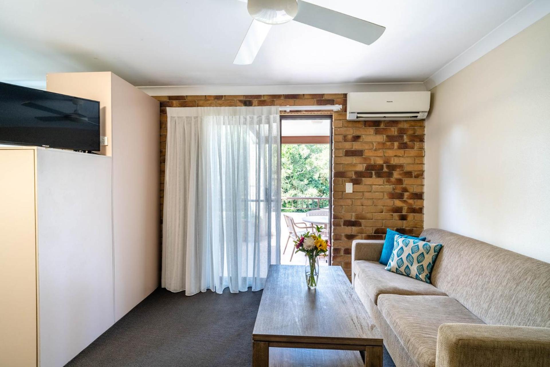 Byron Bayside Central Studio Apartments Buitenkant foto