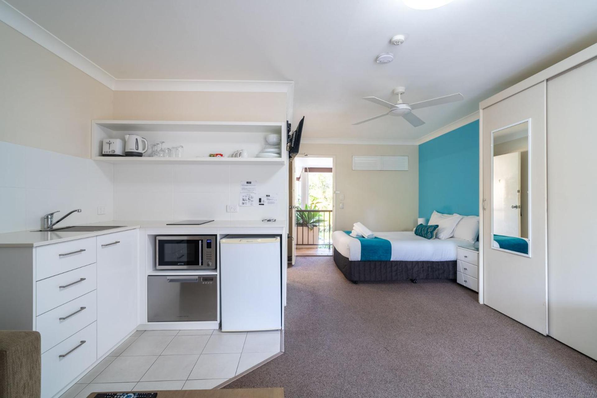 Byron Bayside Central Studio Apartments Buitenkant foto